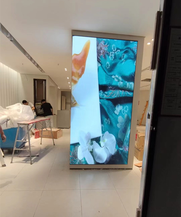 景谷商场门店转角LED显示屏